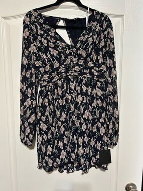 Lulu's Navy Floral V-Neck Dress with Blush Flowers